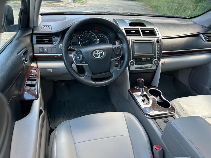 Toyota Camry XLE 2013