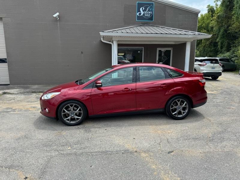 Ford Focus SE Sedan 2013
