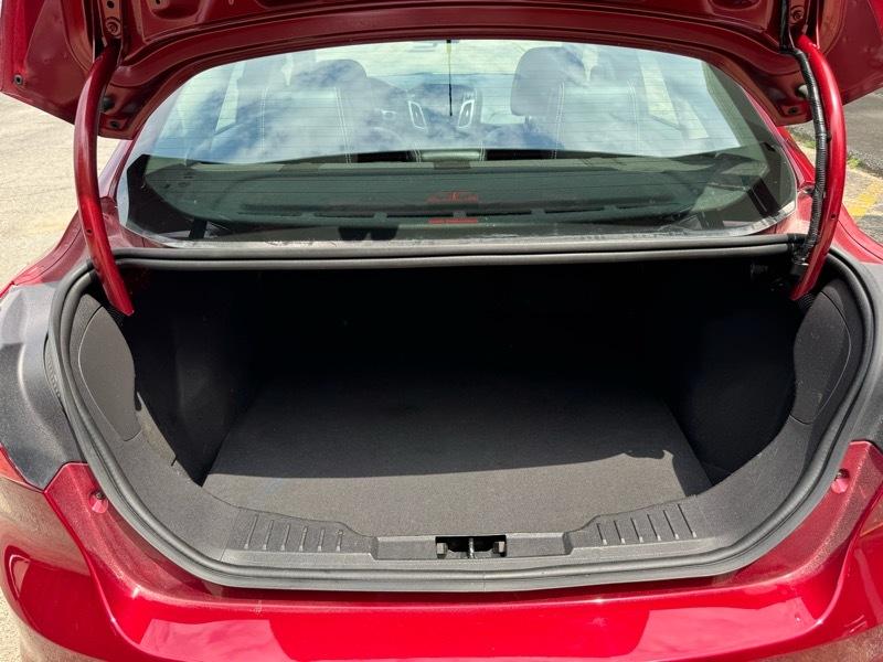 Ford Focus SE Sedan 2013