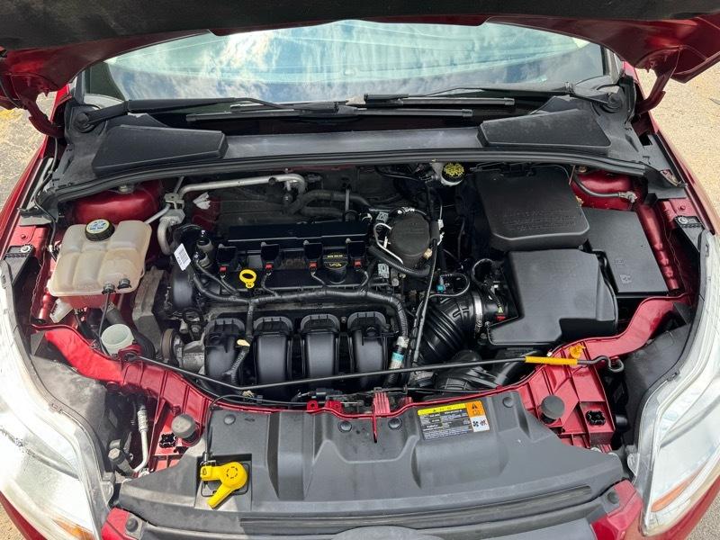 Ford Focus SE Sedan 2013