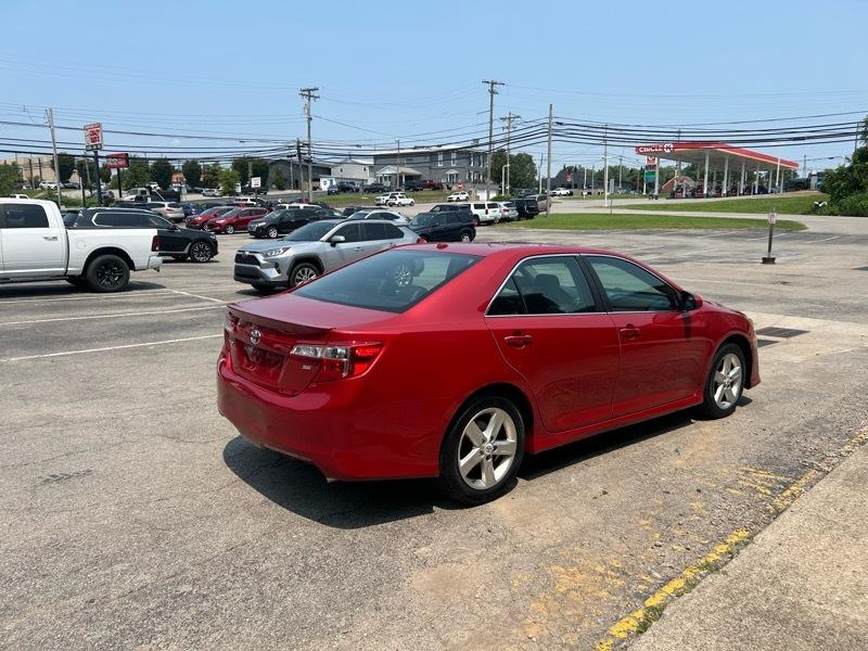 Toyota Camry SE 2012