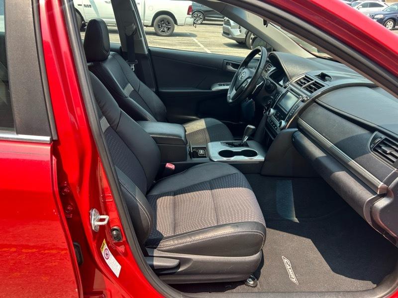 Toyota Camry SE 2012
