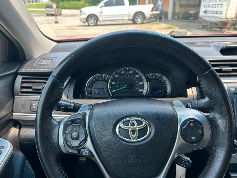 Toyota Camry SE 2012