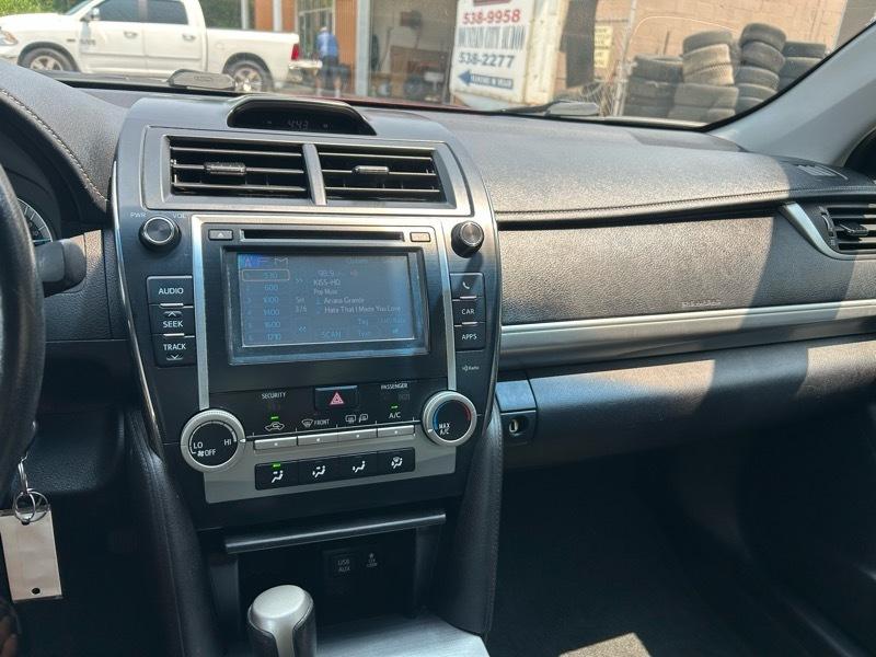 Toyota Camry SE 2012