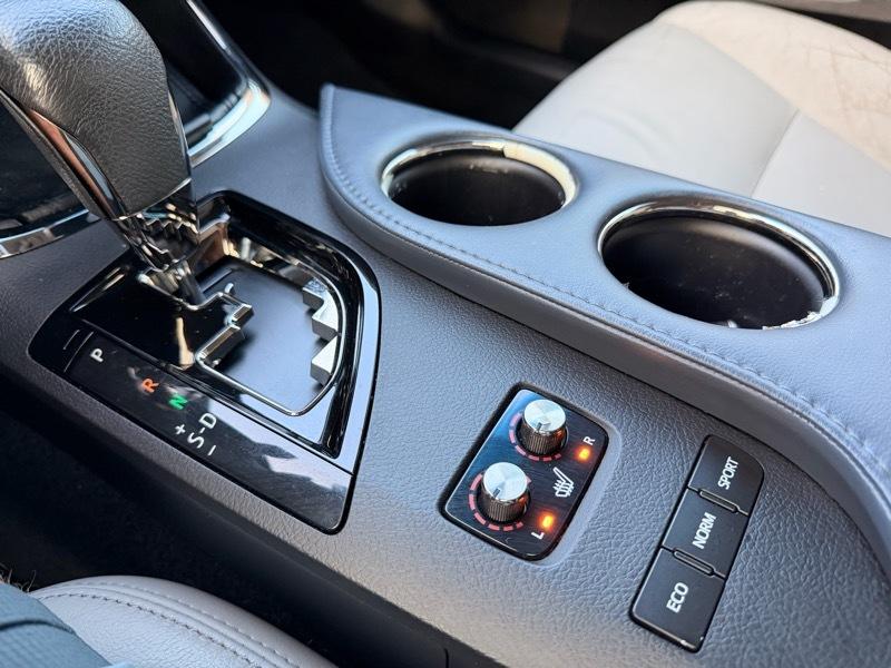 Toyota Avalon XLE Touring SE 2015