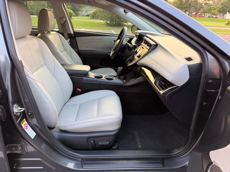 Toyota Avalon XLE Touring SE 2015