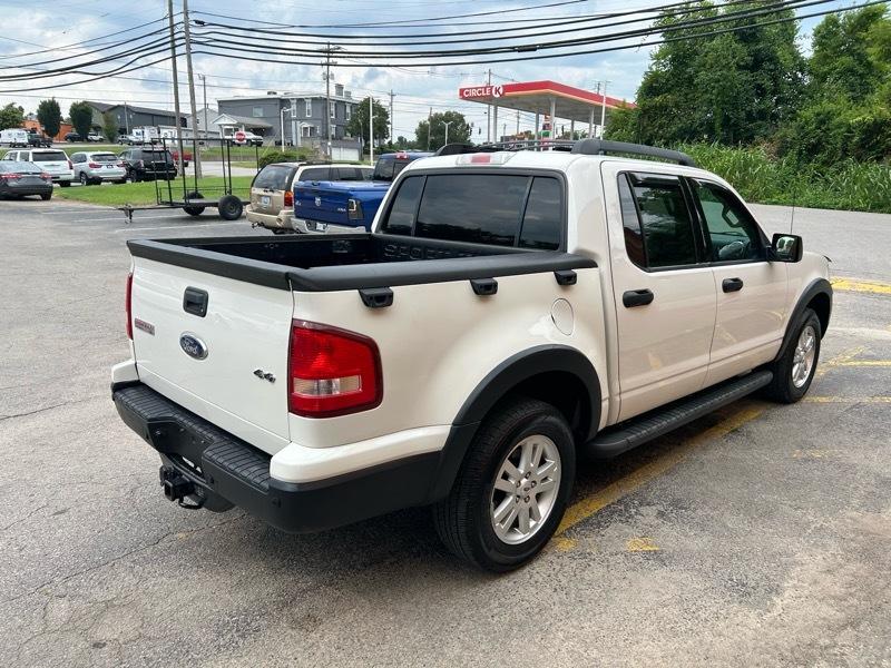 Ford Explorer Sport Trac XLT 4.0L 4WD 2010