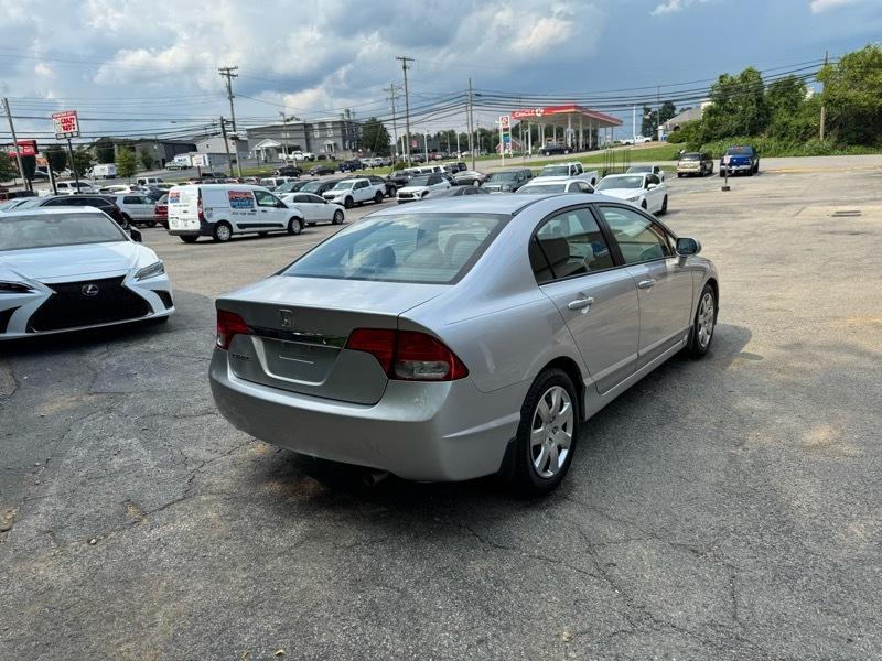 Honda Civic LX Sedan 5-Speed AT 2009
