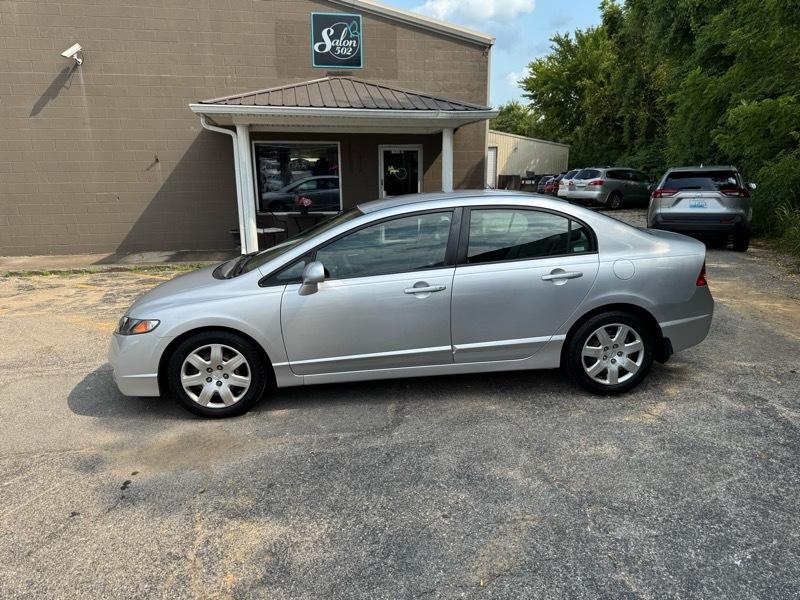 Honda Civic LX Sedan 5-Speed AT 2009