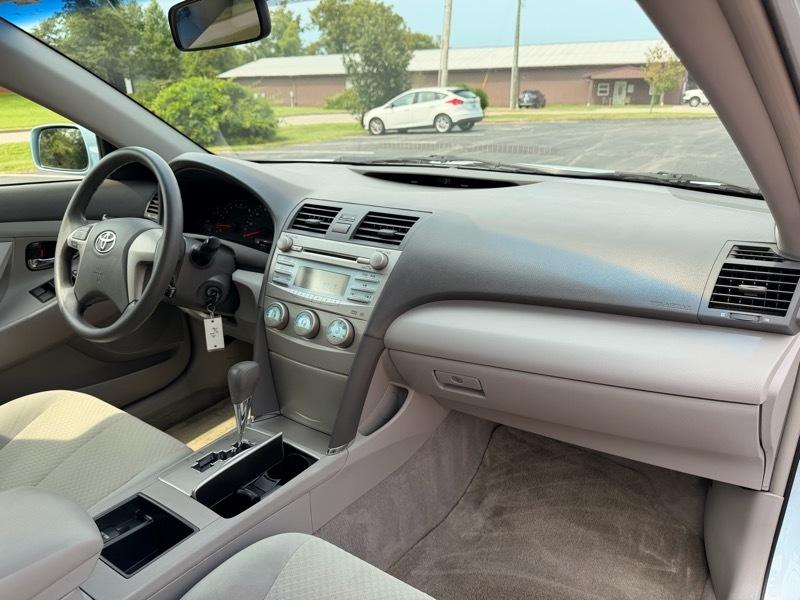Toyota Camry LE 2007