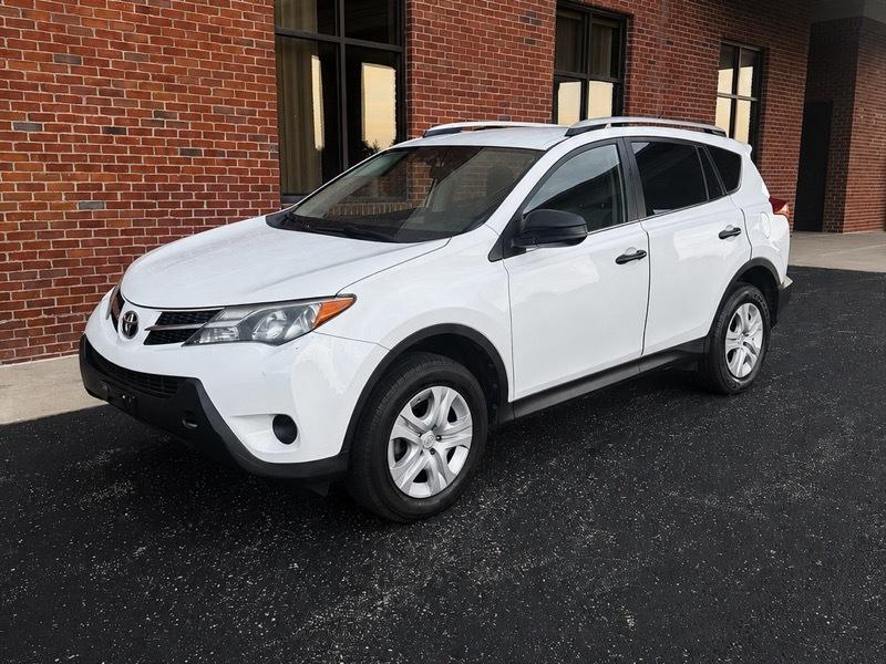 Toyota RAV4 LE AWD 2014