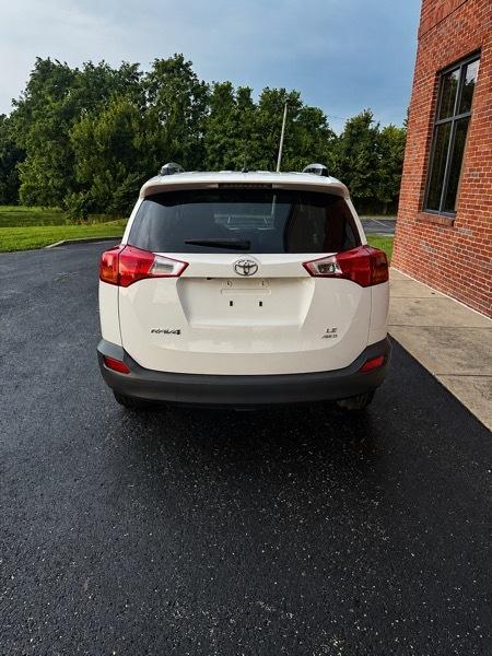 Toyota RAV4 LE AWD 2014