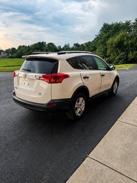 Toyota RAV4 LE AWD 2014