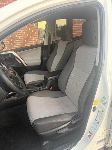 Toyota RAV4 LE AWD 2014