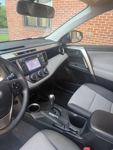 Toyota RAV4 LE AWD 2014