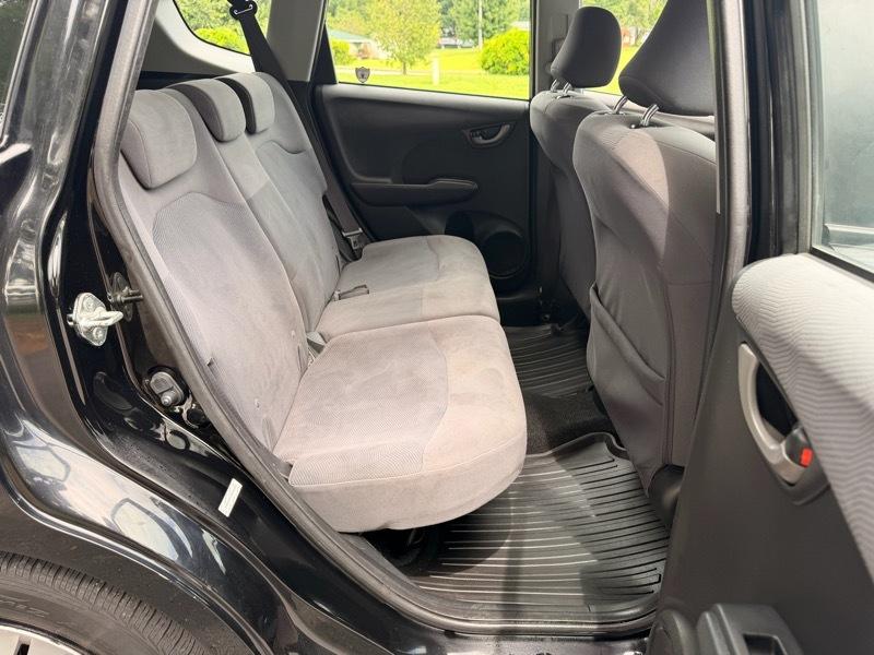 Honda Fit 5-Speed AT 2010
