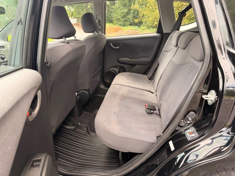 Honda Fit 5-Speed AT 2010