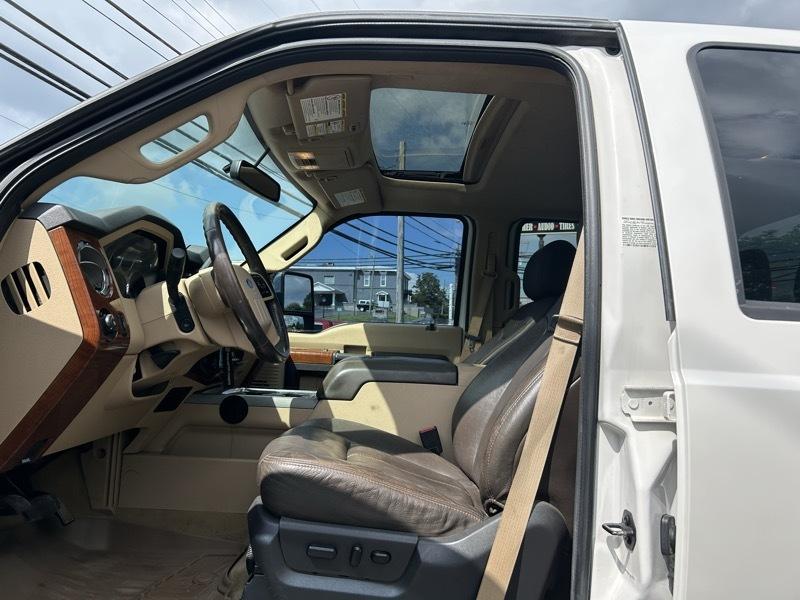 Ford F-350 SD King Ranch Crew Cab Long Bed DRW 4WD 2016