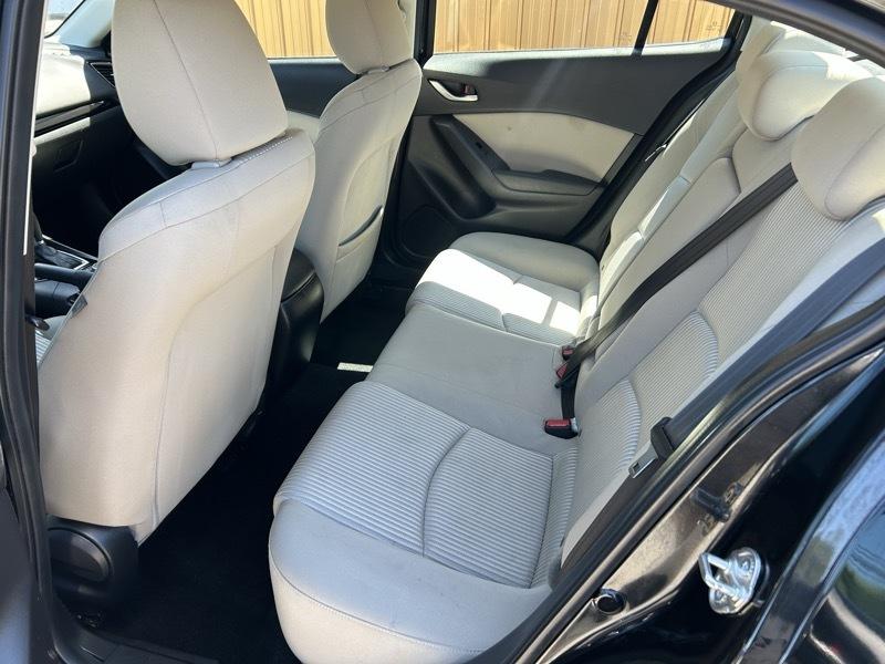 Mazda MAZDA3 i Sport AT 4-Door 2016