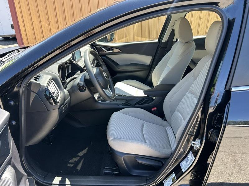 Mazda MAZDA3 i Sport AT 4-Door 2016