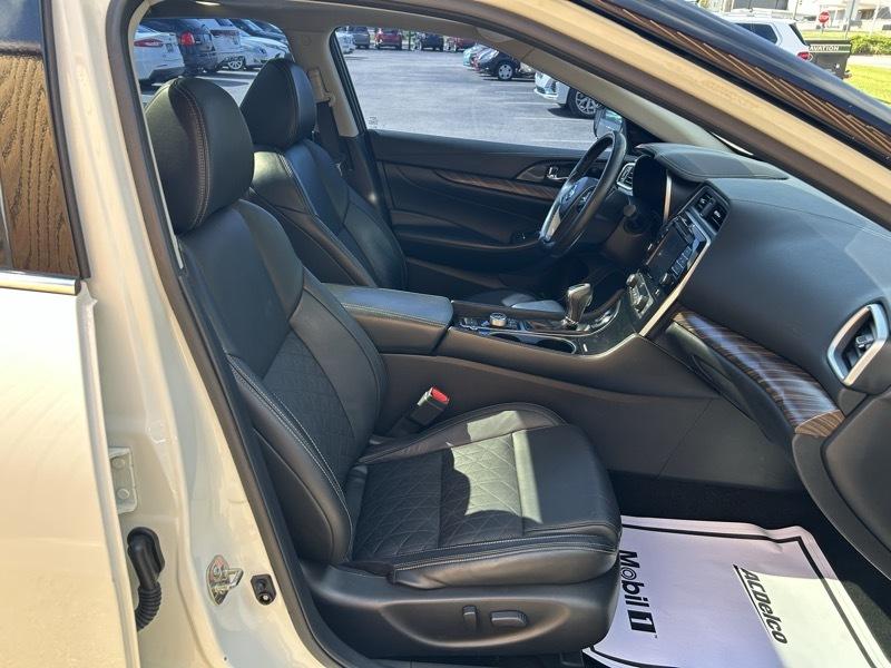 Nissan Maxima Platinum 2017