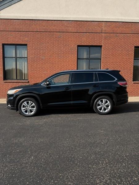 Toyota Highlander Limited FWD V6 2014