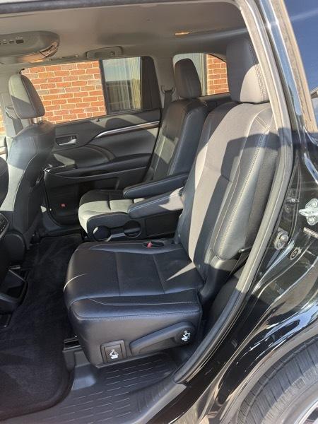Toyota Highlander Limited FWD V6 2014