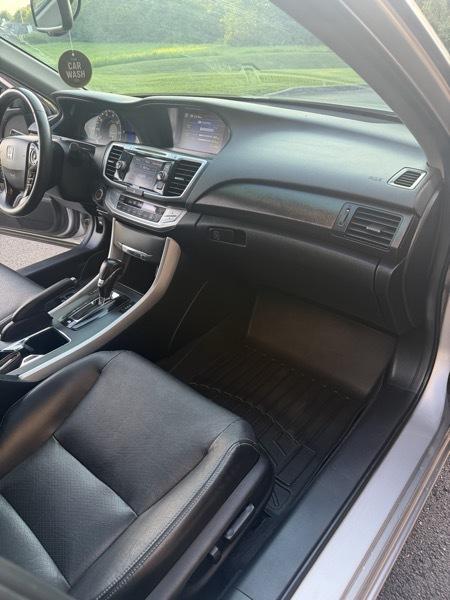 Honda Accord Hybrid EX-L 2014