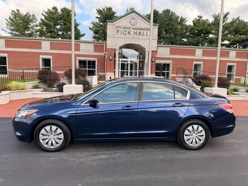 Honda Accord LX sedan AT 2009
