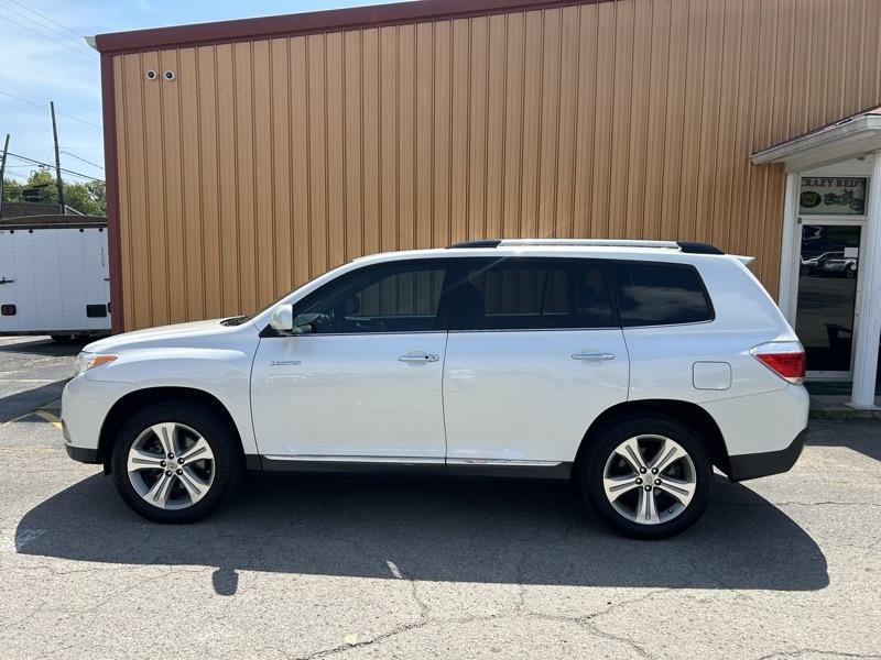 Toyota Highlander Limited 2WD 2013