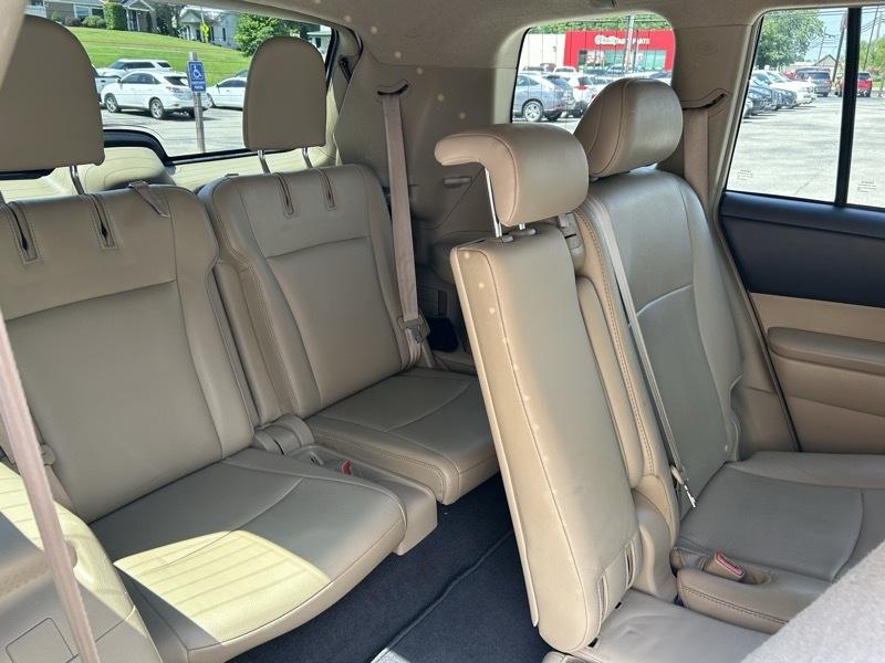 Toyota Highlander Limited 2WD 2013