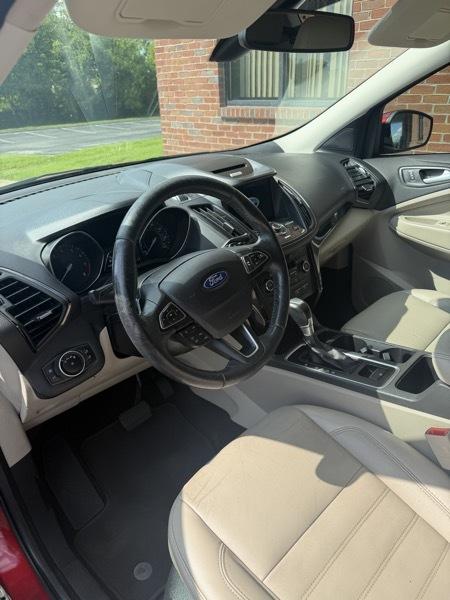 Ford Escape Titanium FWD 2017