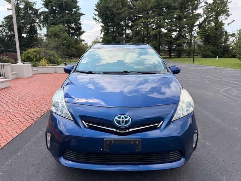 Toyota Prius V Three 2012