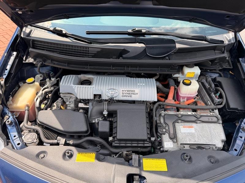 Toyota Prius V Three 2012