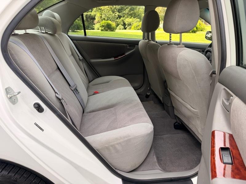 Toyota Corolla LE 2007