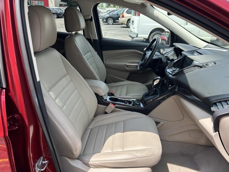 Ford Escape Titanium FWD 2016