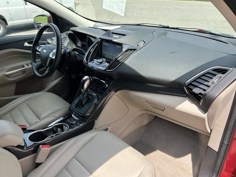Ford Escape Titanium FWD 2016