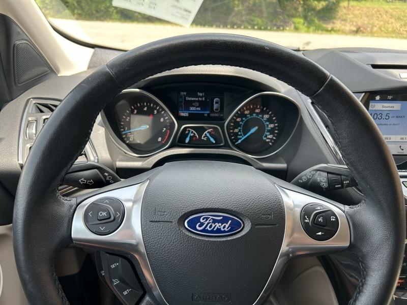 Ford Escape Titanium FWD 2016