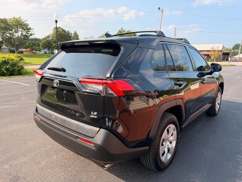 Toyota RAV4 LE AWD 2020