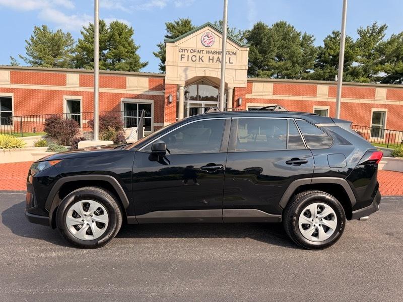 Toyota RAV4 LE AWD 2020
