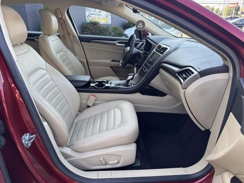 Ford Fusion SE 2015