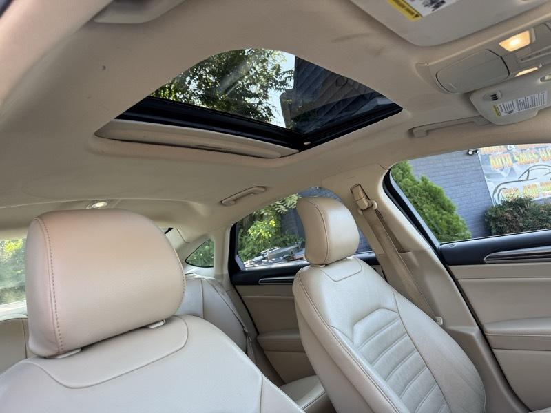 Ford Fusion SE 2015