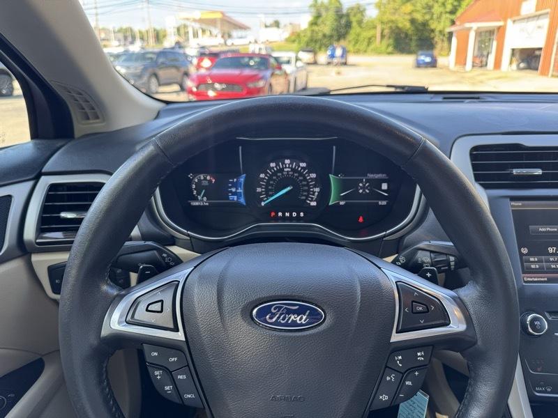 Ford Fusion SE 2015