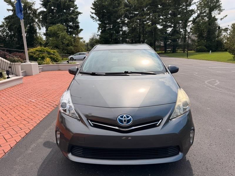 Toyota Prius V Two 2014