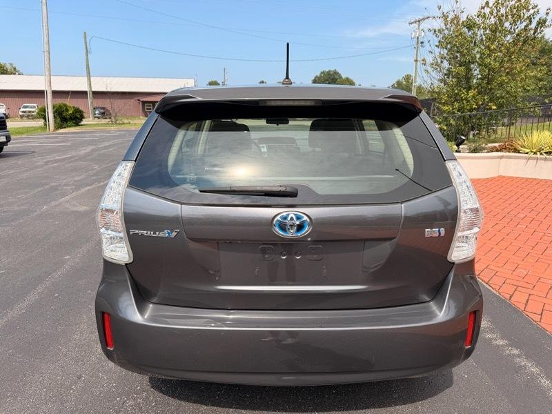 Toyota Prius V Two 2014