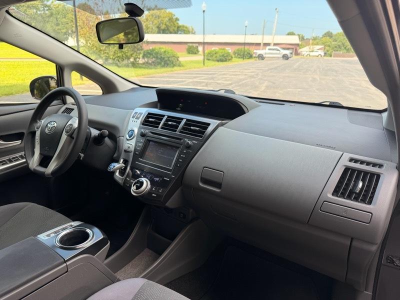 Toyota Prius V Two 2014