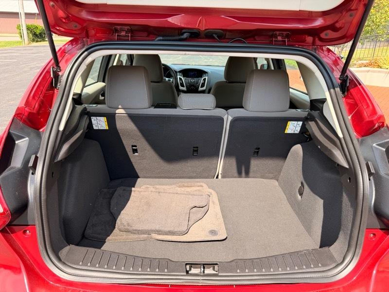 Ford Focus SE Hatch 2014