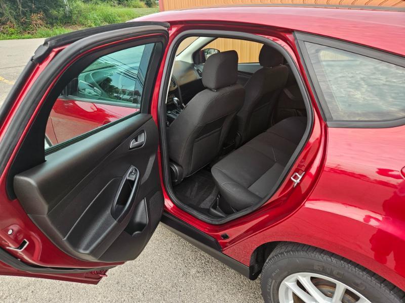 Ford Focus SE Hatch 2015