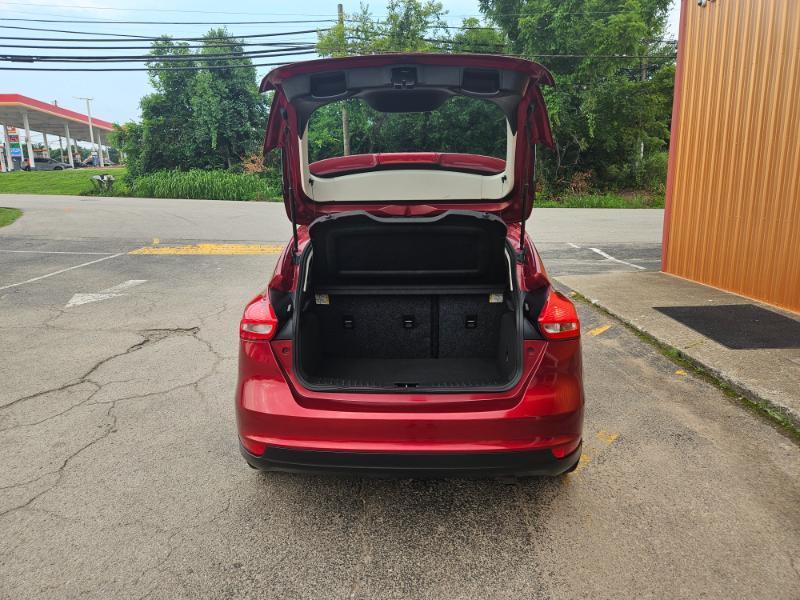 Ford Focus SE Hatch 2015