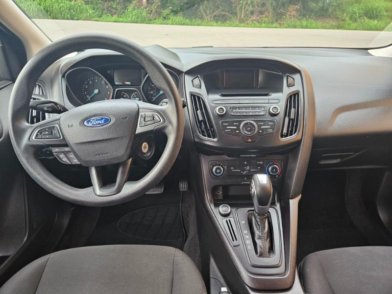 Ford Focus SE Hatch 2015